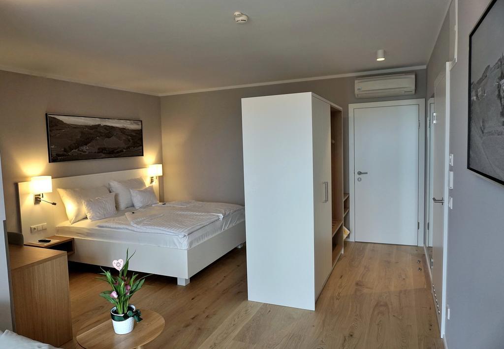 Weinrefugium Brolli Hotel Gamlitz Eksteriør billede